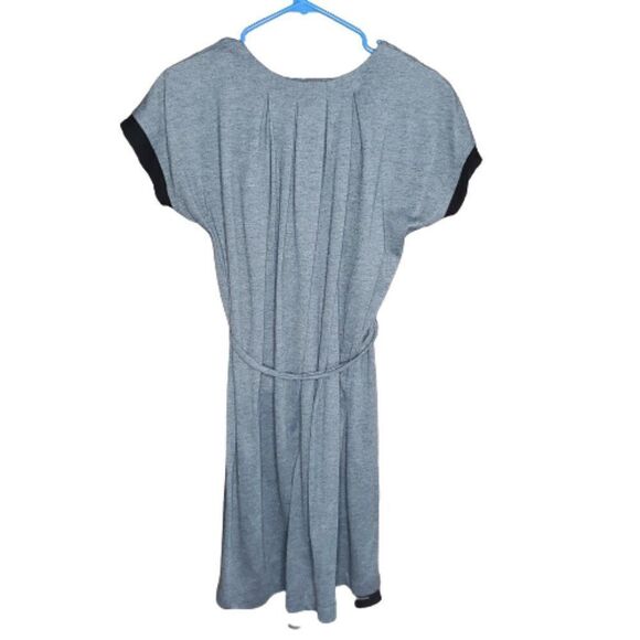 Simply Vera Vera Wang Dark Gray Tie Belt Dress with Pleats and Black Sheer Edges - Picture 12 of 13